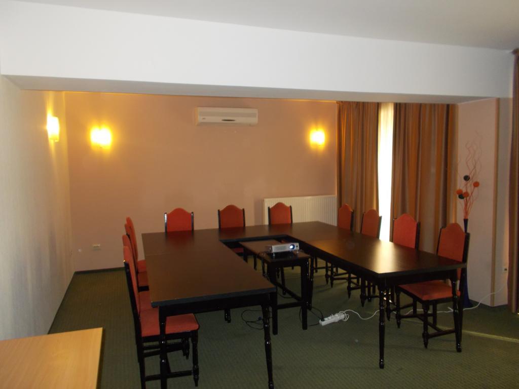 Hotel Reghina Timisoara Luaran gambar