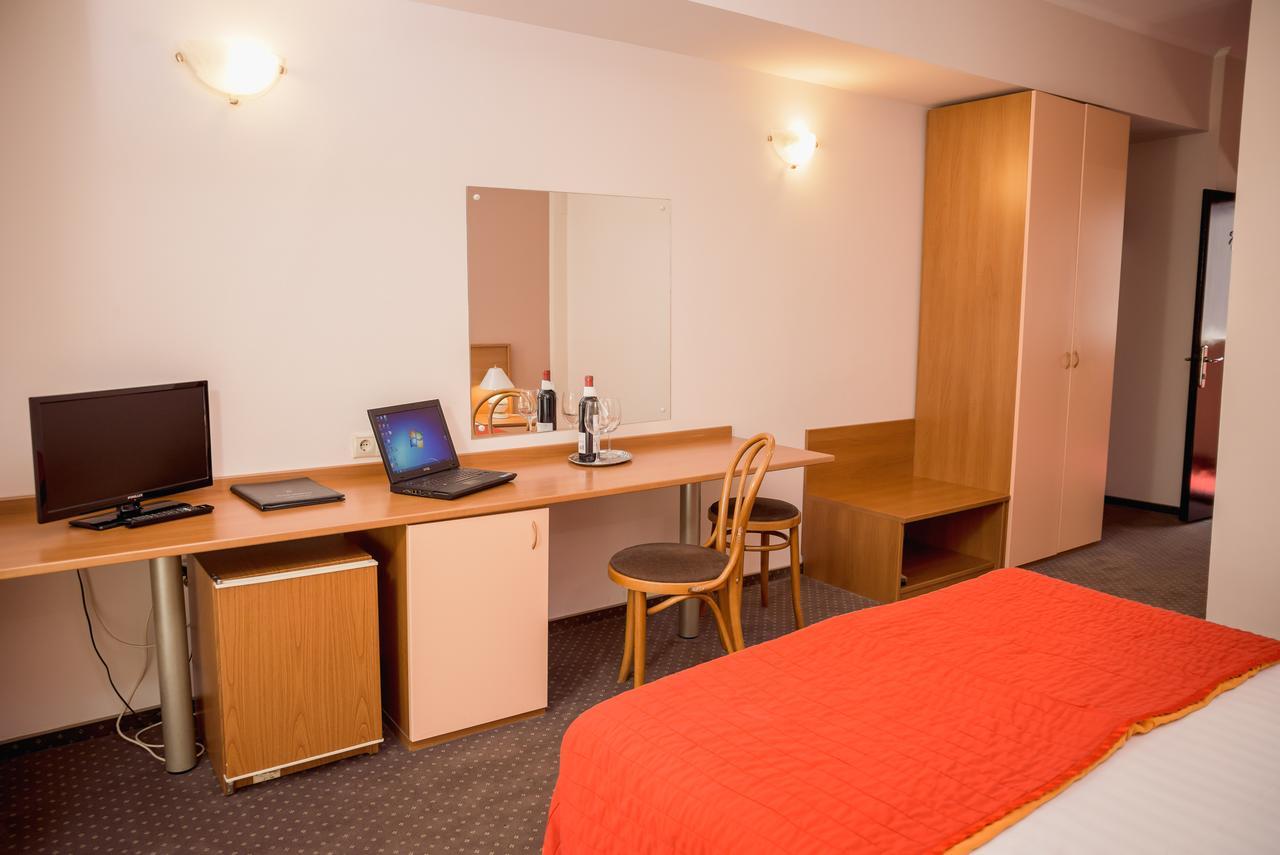 Hotel Reghina Timisoara Luaran gambar